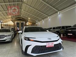 تۆیۆتا کامری